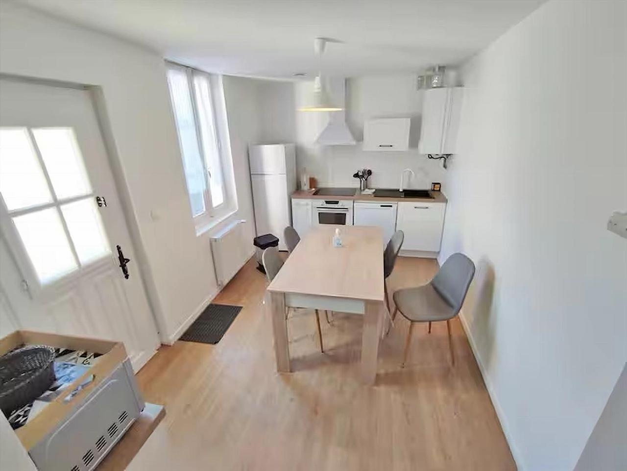 L'Alexiane, Centre Luchon, Parking Gratuit, Wifi Lägenhet Bagnères-de-Luchon Exteriör bild