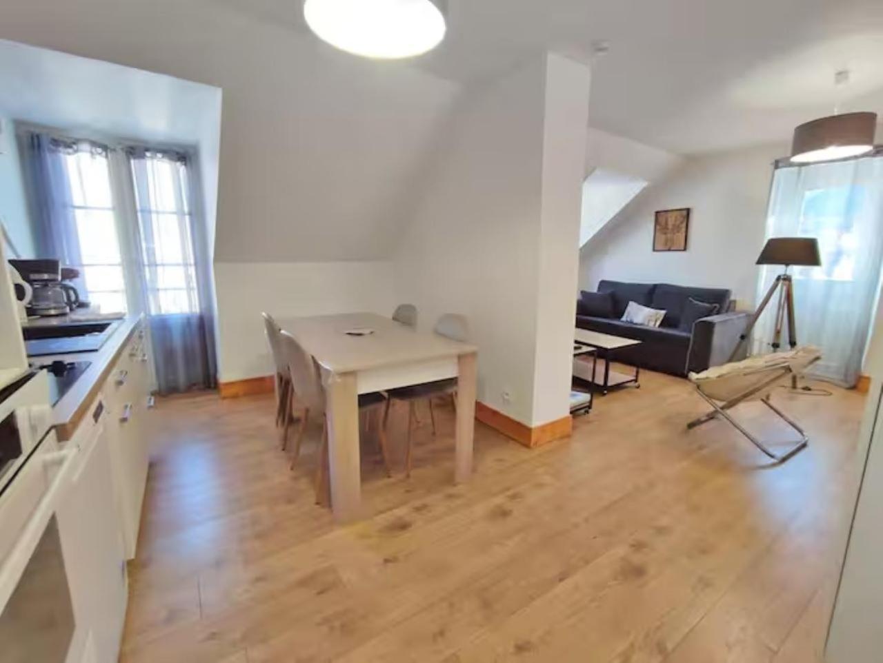 L'Alexiane, Centre Luchon, Parking Gratuit, Wifi Lägenhet Bagnères-de-Luchon Exteriör bild