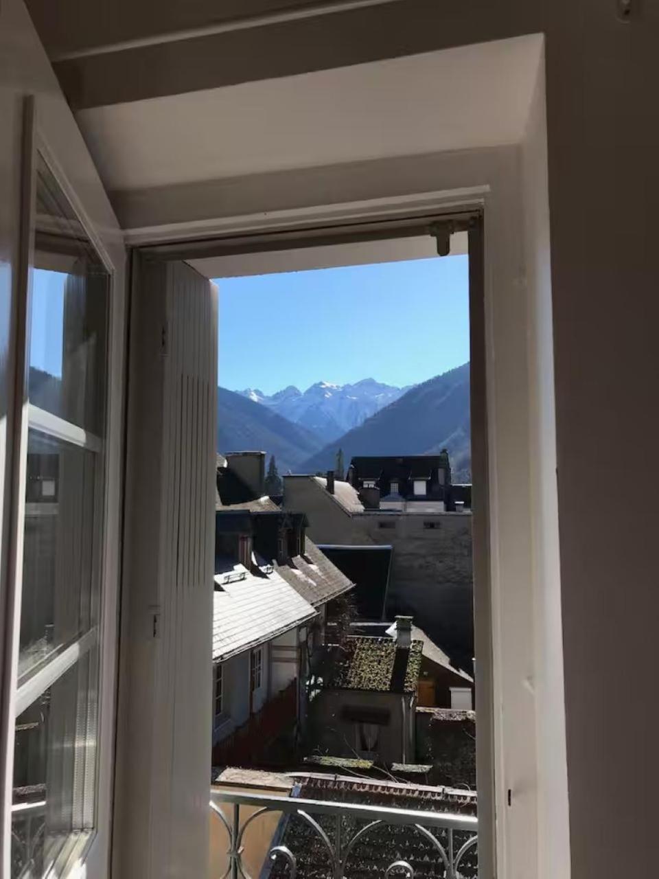 L'Alexiane, Centre Luchon, Parking Gratuit, Wifi Lägenhet Bagnères-de-Luchon Exteriör bild